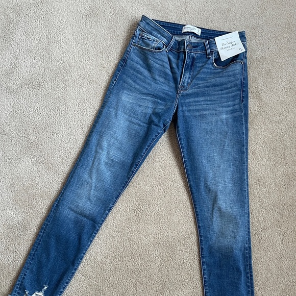 BNWT, Abercrombie &Fitch skinny jeans size 27 - Picture 2 of 7